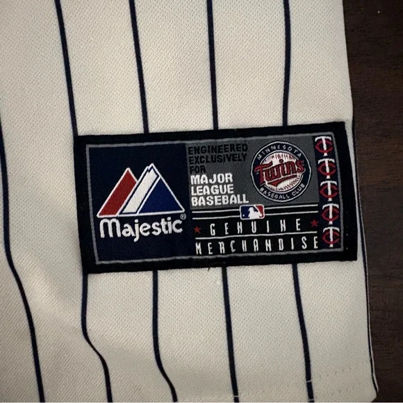Majestic Genuine Merchandise Men’s XXL Minnesota Twins Baseball Jersey - Picture 7 of 10